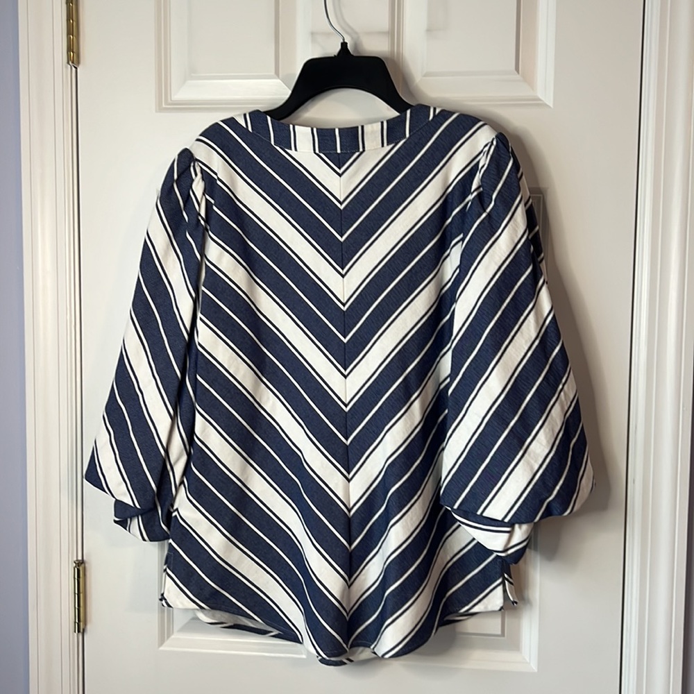 Kate Spade ladies top, size L - Picture 2 of 10